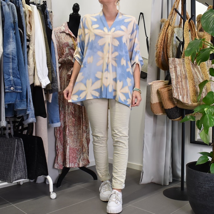 Blus Claudia Leaf LJUSBLÅ - Stajl Agenturer