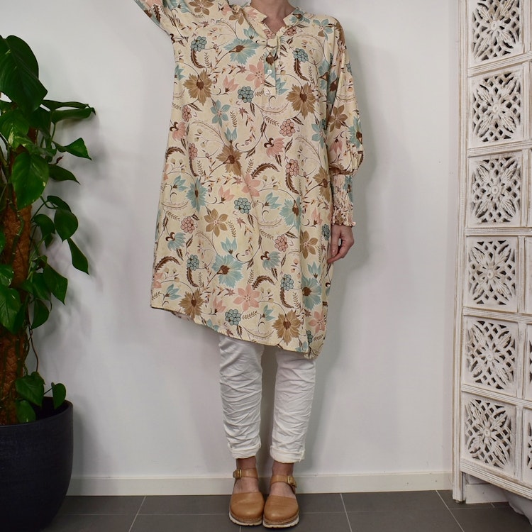 Klänning Eva Blommig BEIGE - Marta du Chateau