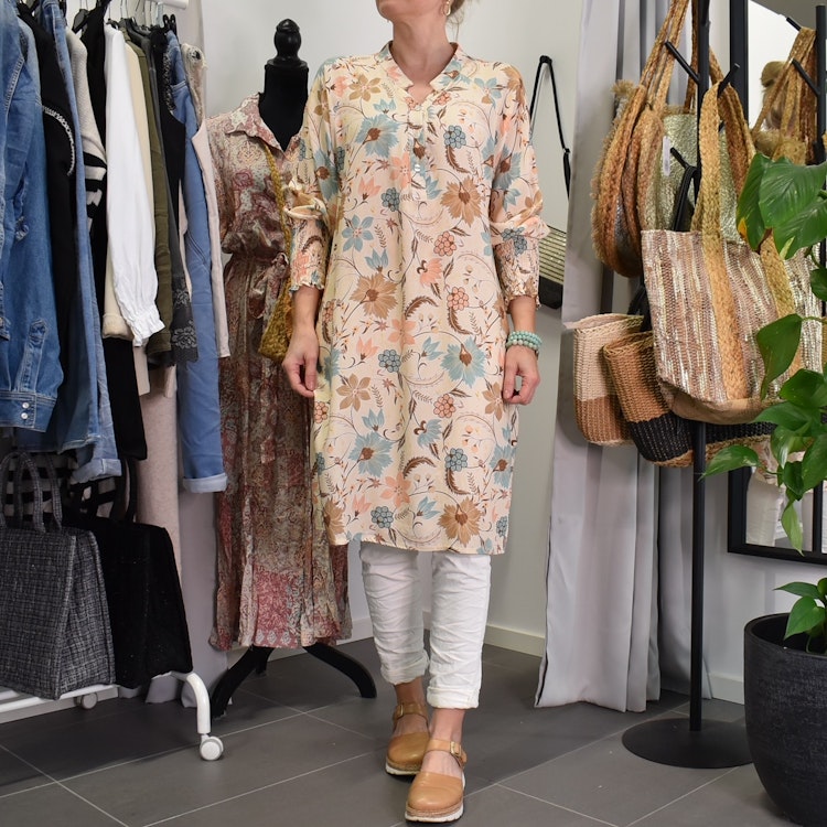 Klänning Eva Blommig BEIGE - Marta du Chateau