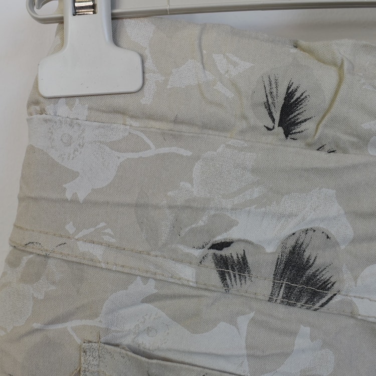 Stretchig Byxa Merilyn Blommig BEIGE - Marta du Chateau