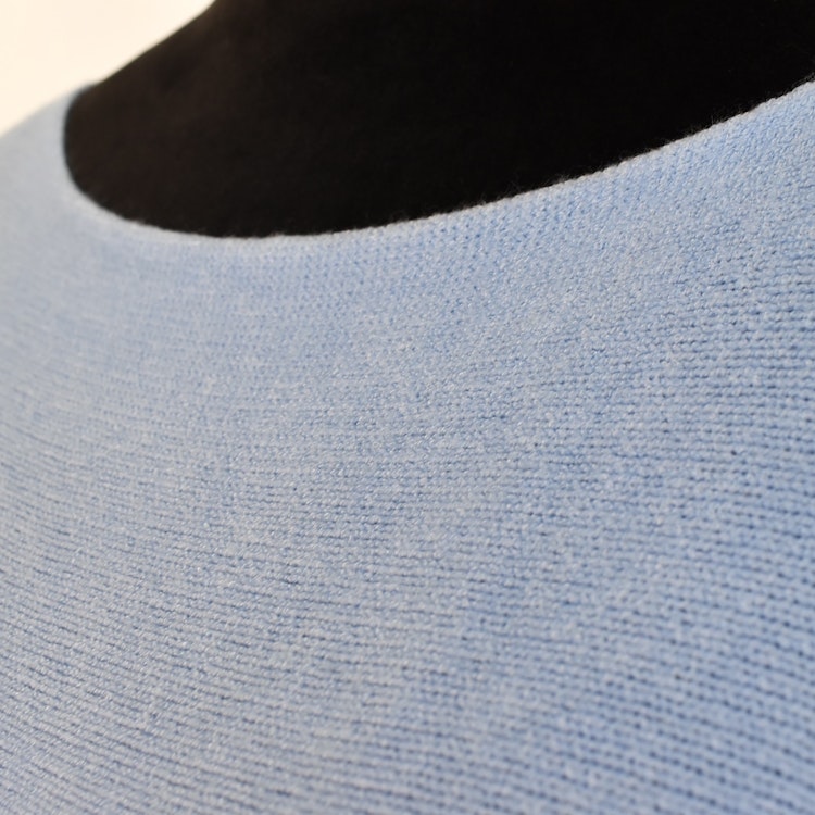 Stickad Ponchotröja HIMMELBLÅ