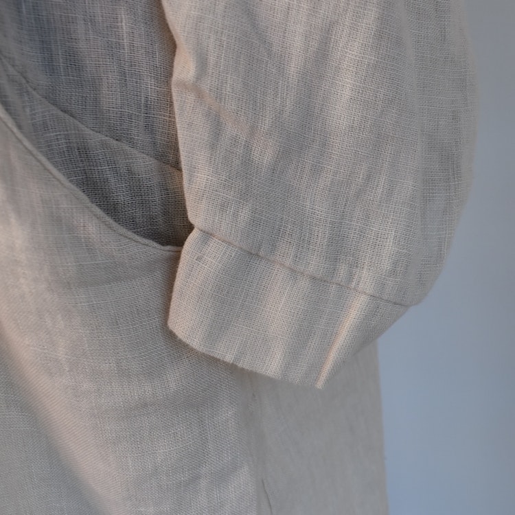 Kort skjortklänning i linne LJUSBEIGE