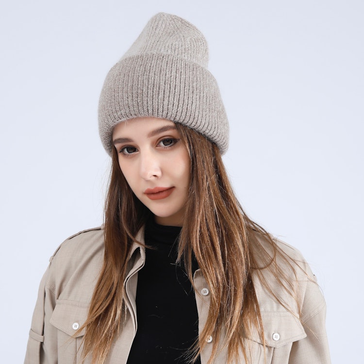 Stickad Mössa Glitter TAUPE