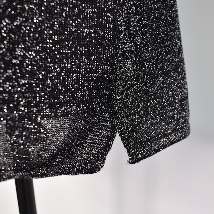 Topp V-ringad Lurex SVART