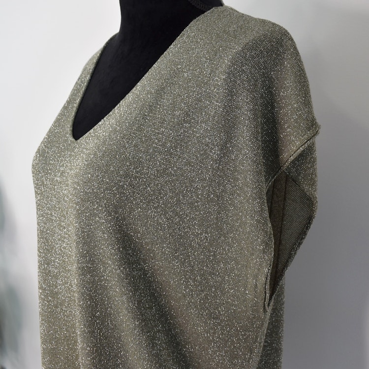 Topp V-ringad Lurex KAKI