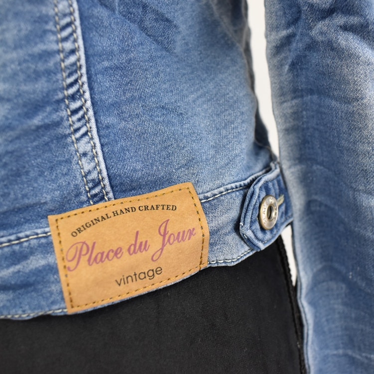 Jeansjacka med knappar BLÅ - Place du Jour
