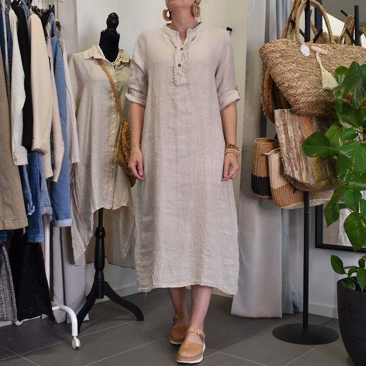 Linneklänning Camelia SABBIA - Marta du Chateau