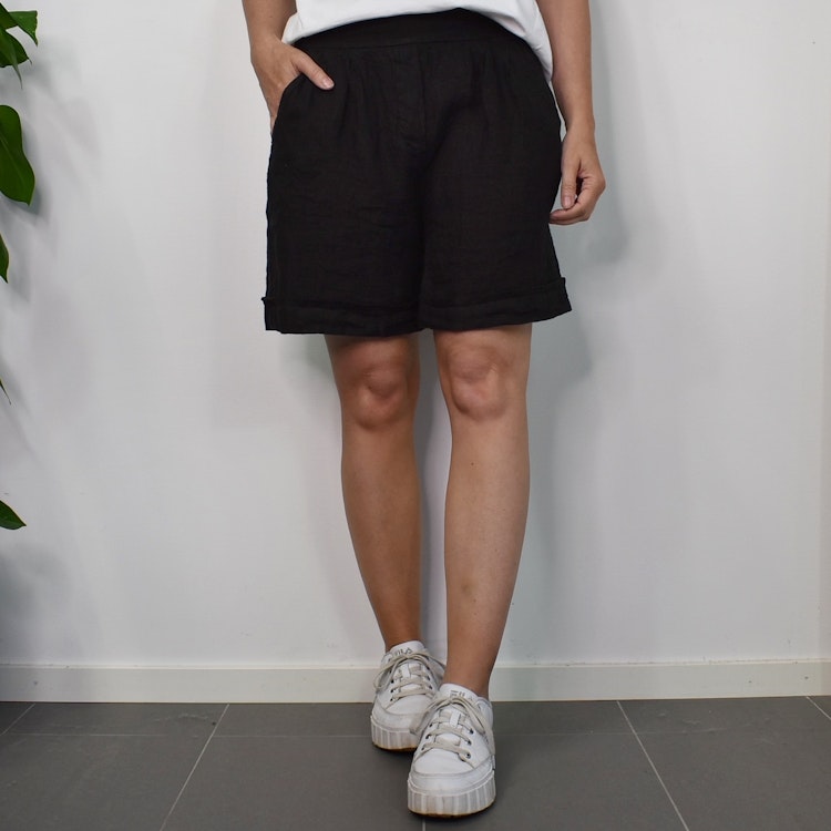 Linneshorts Sophia SVART - Marta du Chateau
