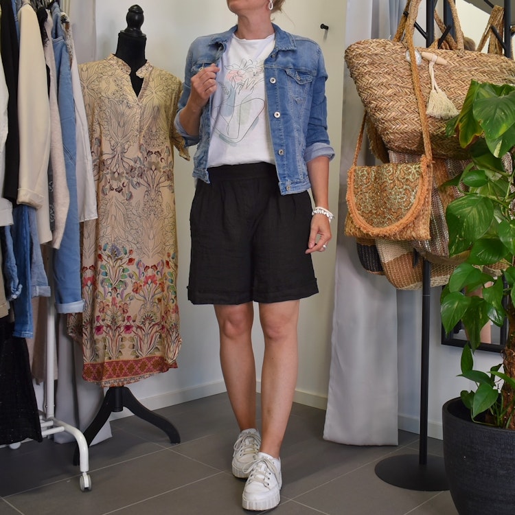 Linneshorts Sophia SVART - Marta du Chateau
