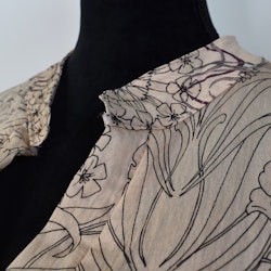 Klänning Helma Blommig BEIGE - Marta du Chateau