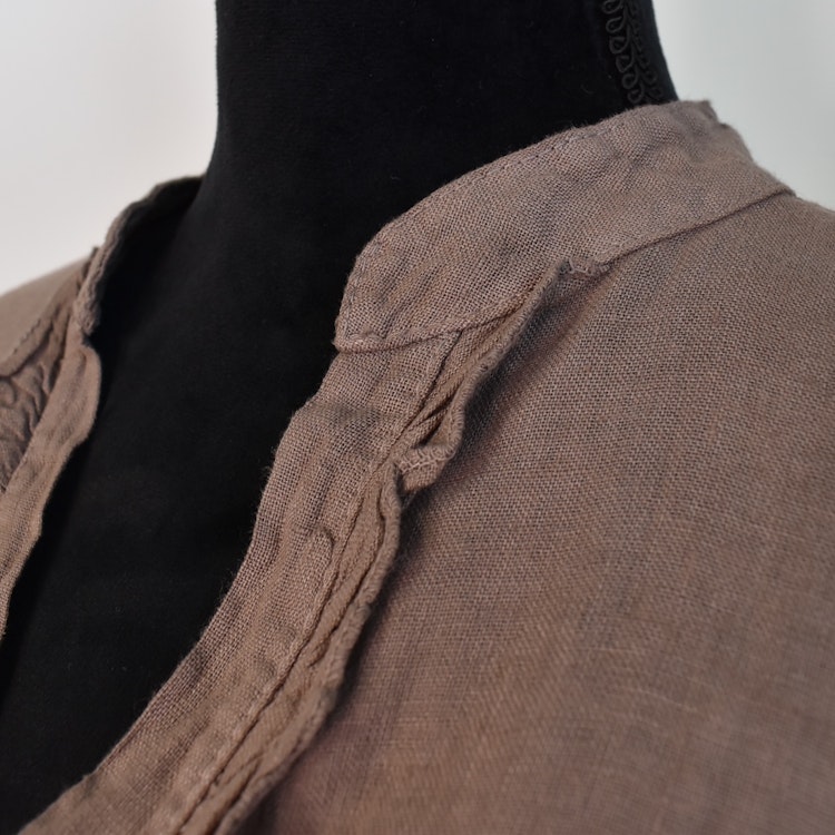 Kort Linneklänning med Krås TAUPE