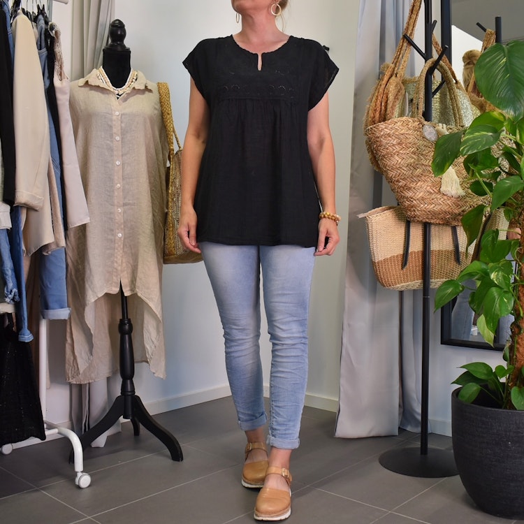 Blus Agnes SVART - Mix By Heart