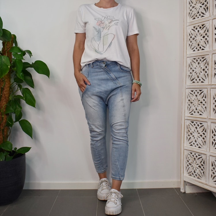 SECOND HAND Baggy Jeans LJUS BLÅ Storlek 34 - Place du Jour