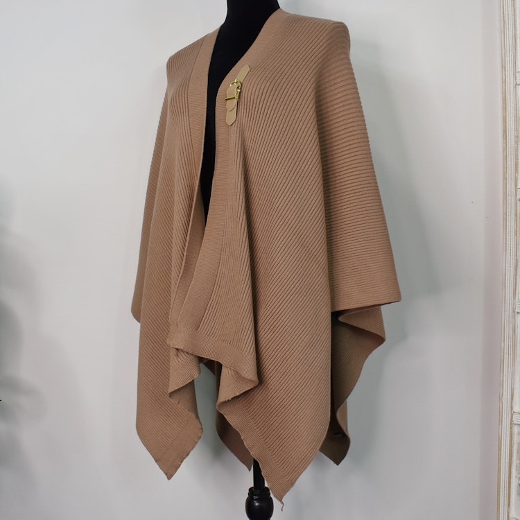 Poncho-sjal med spänne TAUPE