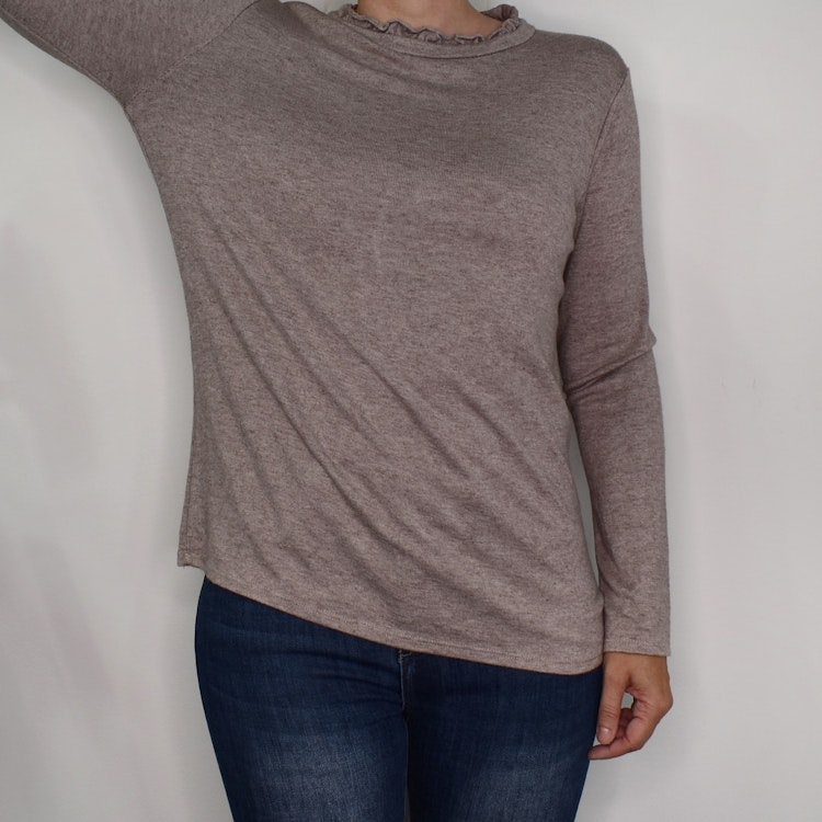 Tröja Volang TAUPE