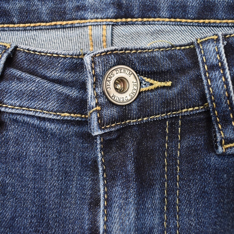 Jeans Flare med Fransar MÖRK BLÅ - 3D Denim