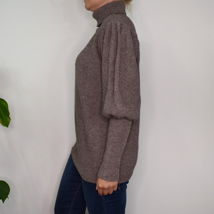Stickad Polotröja Med Puffärm TAUPE