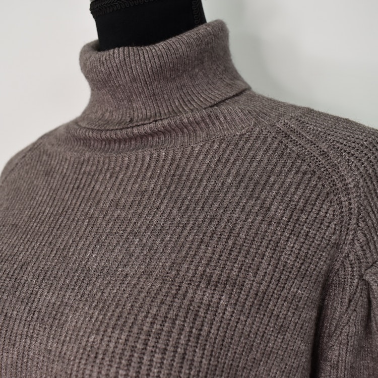 Stickad Polotröja Med Puffärm TAUPE