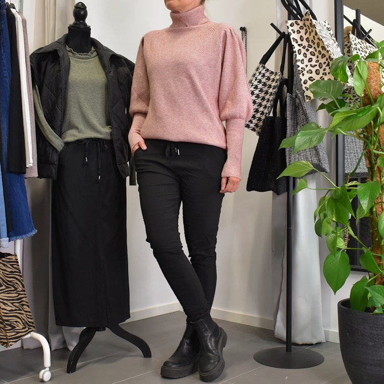 Stickad Polotröja Med Puffärm ROSE