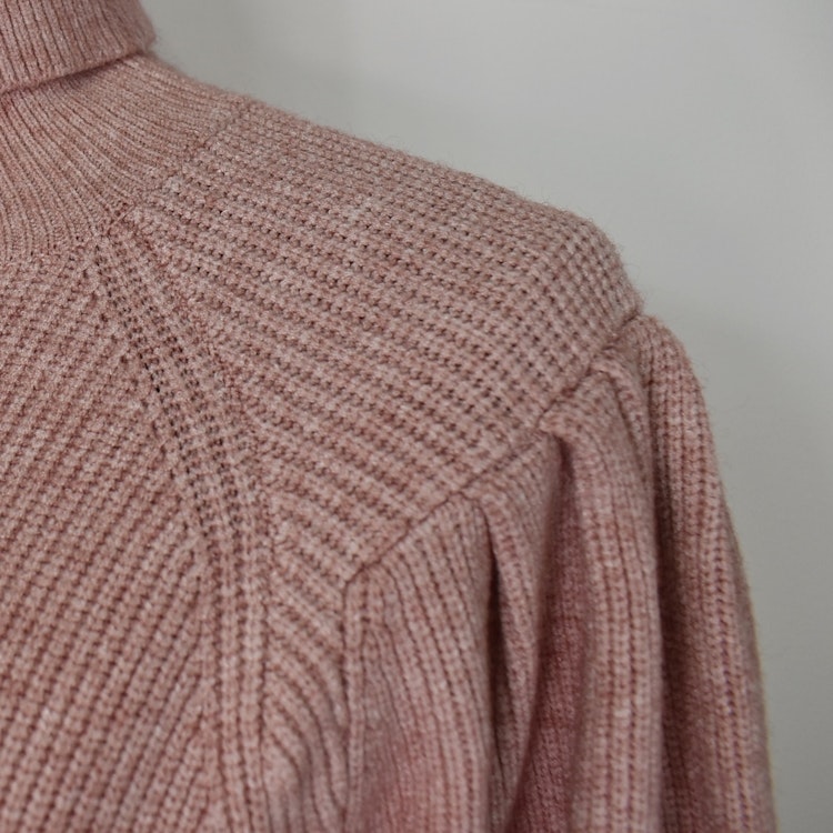 Stickad Polotröja Med Puffärm ROSE