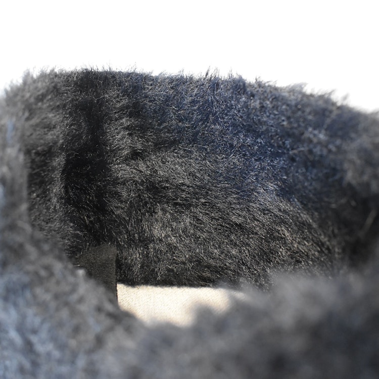 Pannband Fluffigt SVART