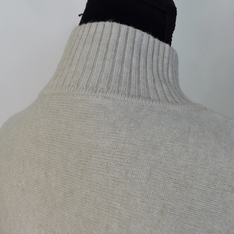 Finstickad Tröja Over Sized BEIGE