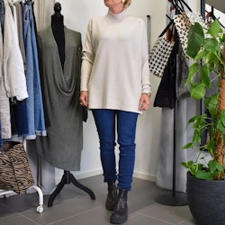 Finstickad Tröja Over Sized BEIGE