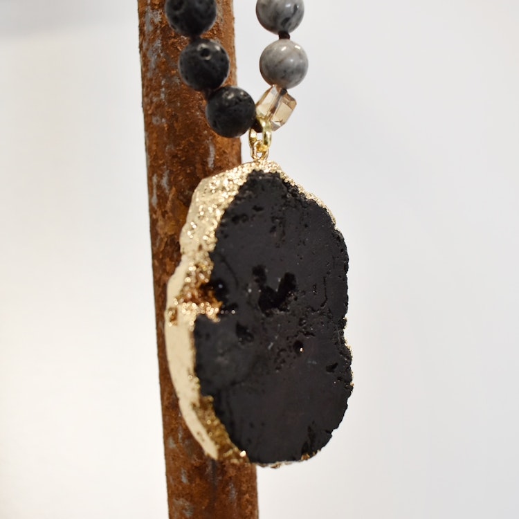 Halsband Nora SVART - The Moshi