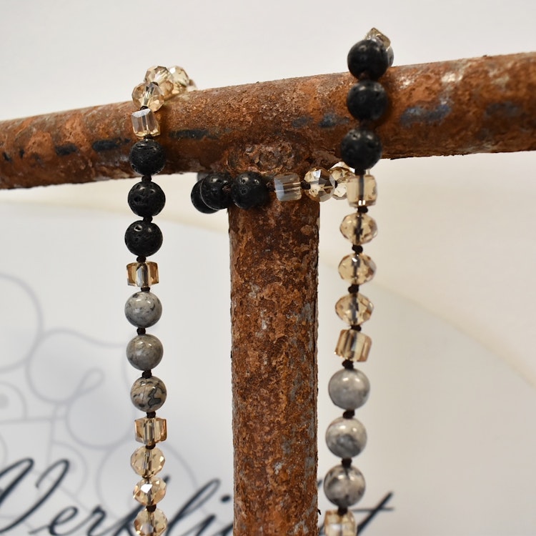 Halsband Nora SVART - The Moshi