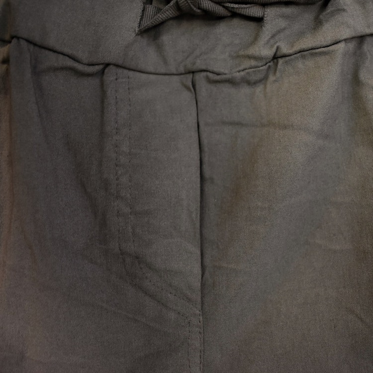 Stretchig Byxa MÖRK TAUPE
