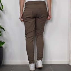 Stretchig Byxa MÖRK TAUPE