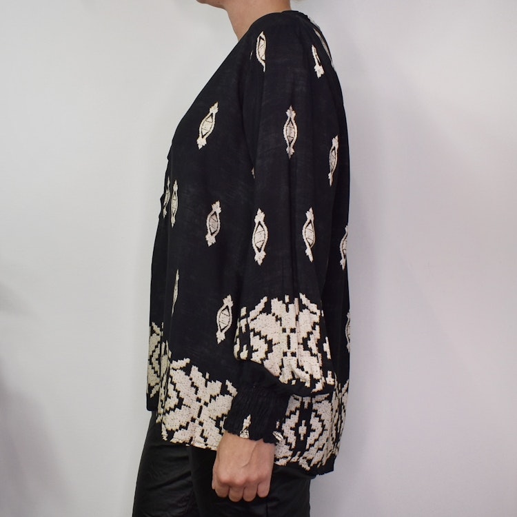 Blus Mayra Mönstrad SVART - Marta du Chateau