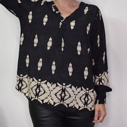 Blus Mayra Mönstrad SVART - Marta du Chateau