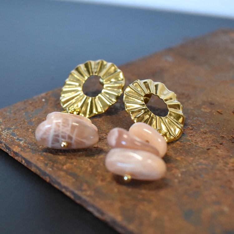Örhänge Remake Exklusiv Sun Chip GULD - Jewelry By Elina Dahl