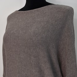 Finstickad tröja Volangärm TAUPE
