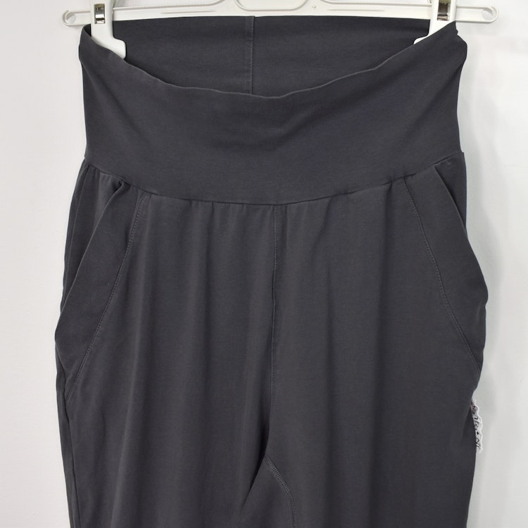 SECOND HAND Yogabyxa ECO Santosha GRÅ Storlek S - Santa Ni
