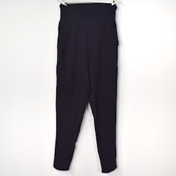 SECOND HAND Yogabyxa ECO Santosha SVART Storlek S - Santa Ni