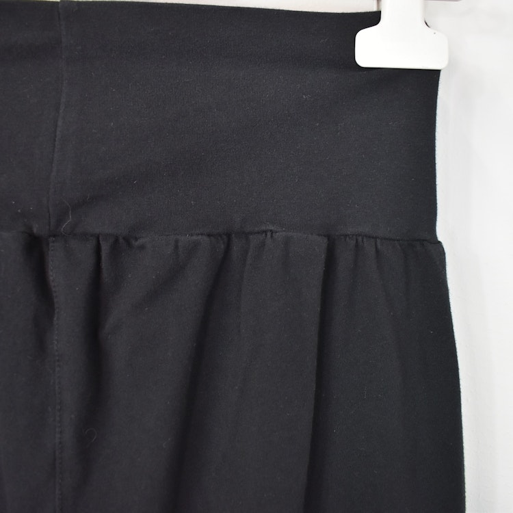 SECOND HAND Yogabyxa ECO Santosha SVART Storlek S - Santa Ni