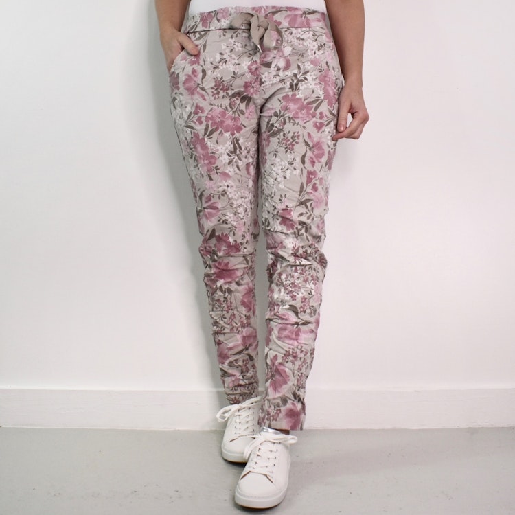 Stretchig Byxa Signe Blommig ROSA - Mix By Heart