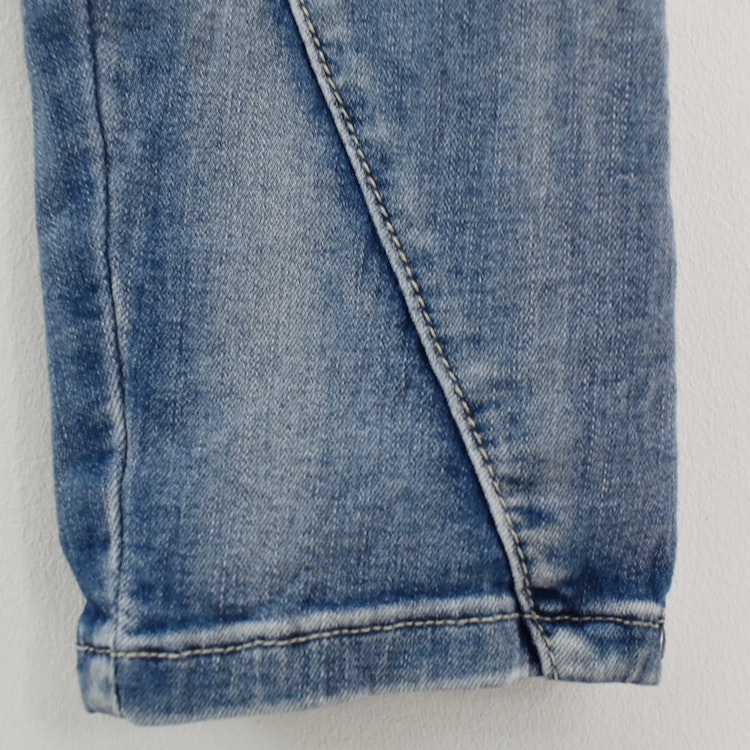 SECOND HAND Baggy Jeans BLÅ Storlek 34 - Place du Jour