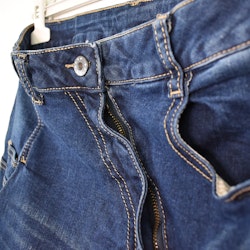 SECOND HAND Baggy Jeans MÖRK BLÅ Storlek S