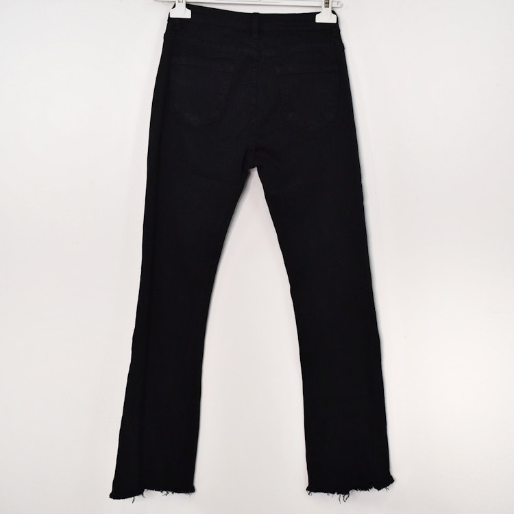 Stretchjeans Shortcut med fransar SVART - 3D Denim