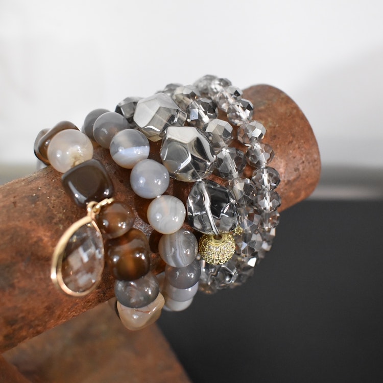 Armband Brianna GRÅ - The Moshi