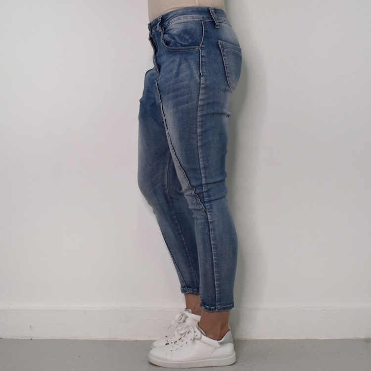 SECOND HAND Baggy Jeans BLÅ Storlek 34 - Place du Jour