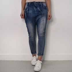 SECOND HAND Baggy Jeans BLÅ Storlek 34 - Place du Jour