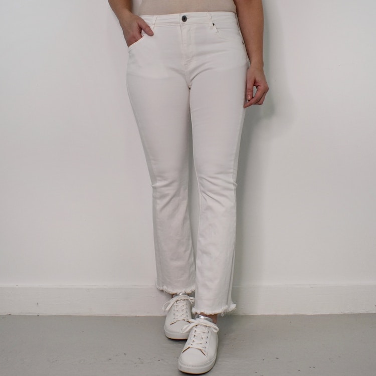 Stretchjeans Shortcut med fransar PANNA - 3D Denim