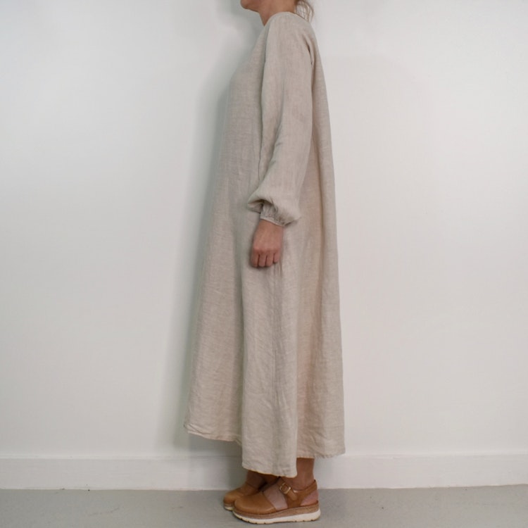 Linneklänning BEIGE