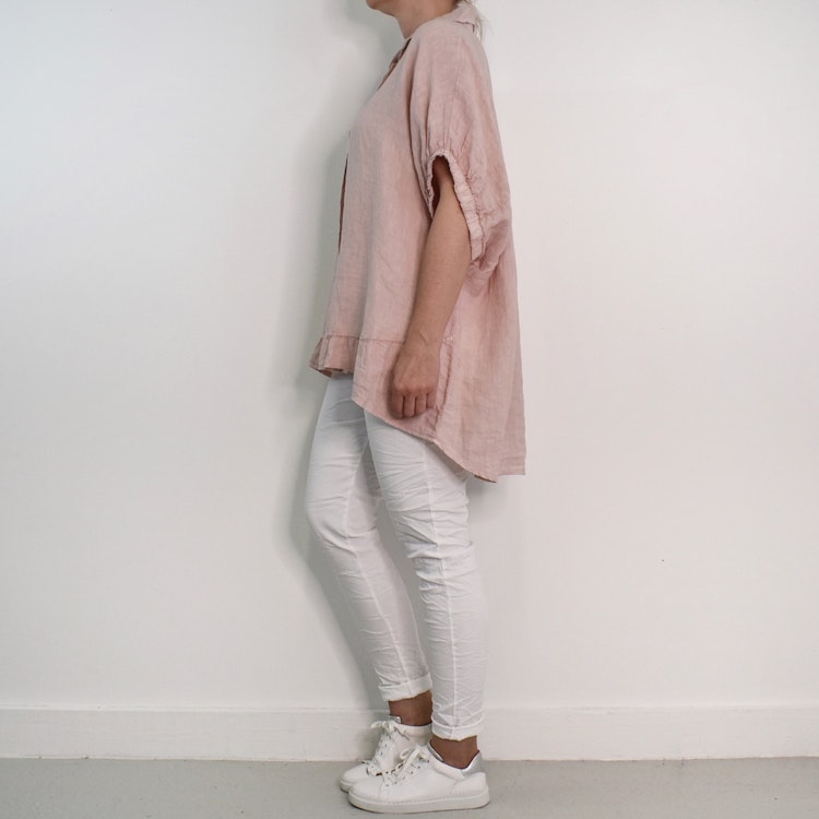 Kort linneskjorta med Volang ROSA