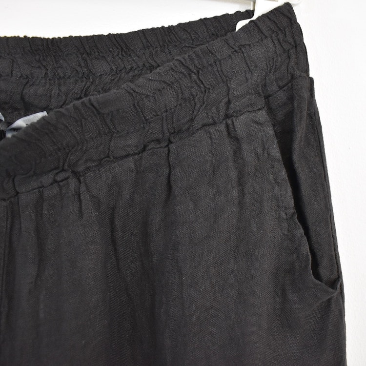 Linneshorts Lindy SVART - Mix By Heart