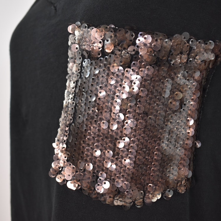SECOND HAND T-shirt SVART S/M - Lo-ika